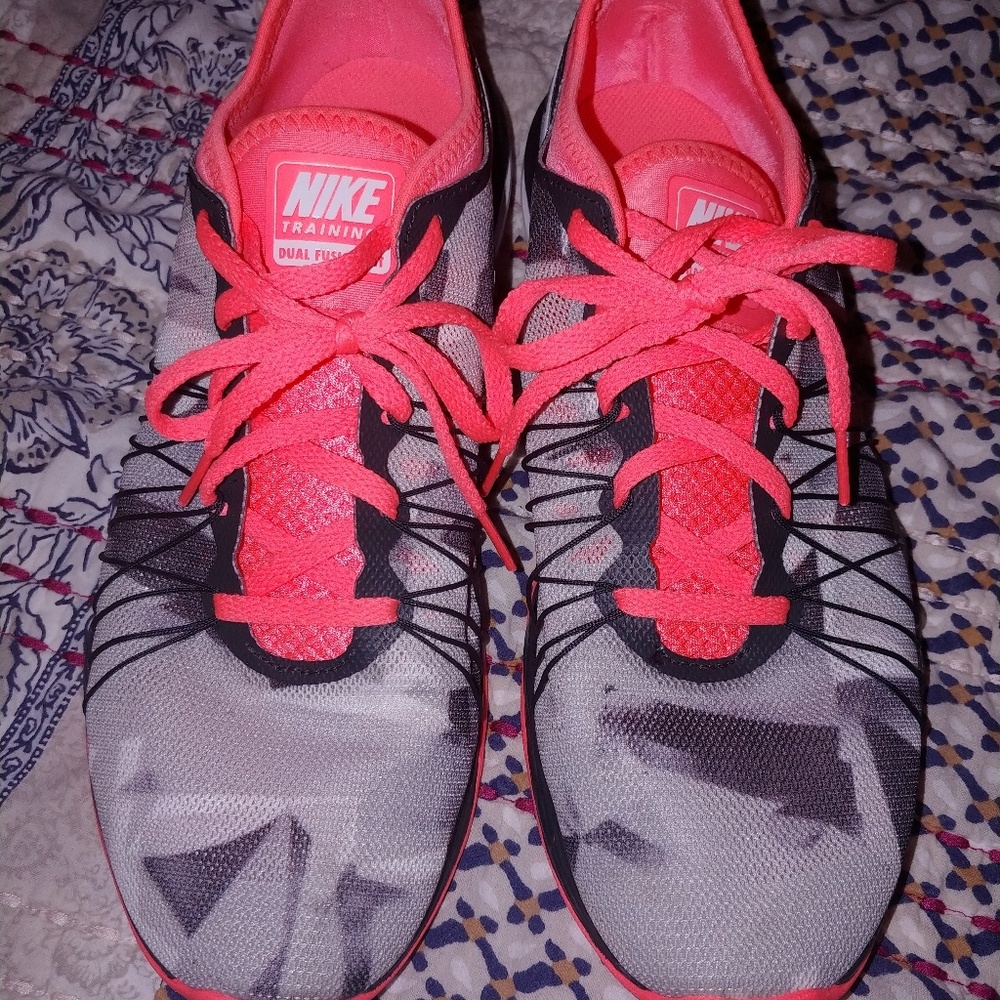 Nike Dual Fusion Hit